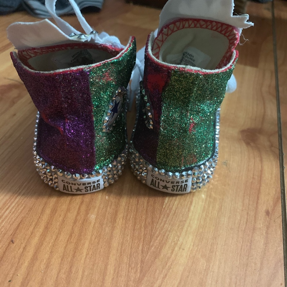 Converse - Picture 3 of 4